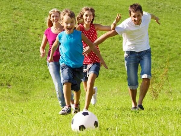 Os benefícios do esporte para crianças pequenas 🏃‍♀️⚽